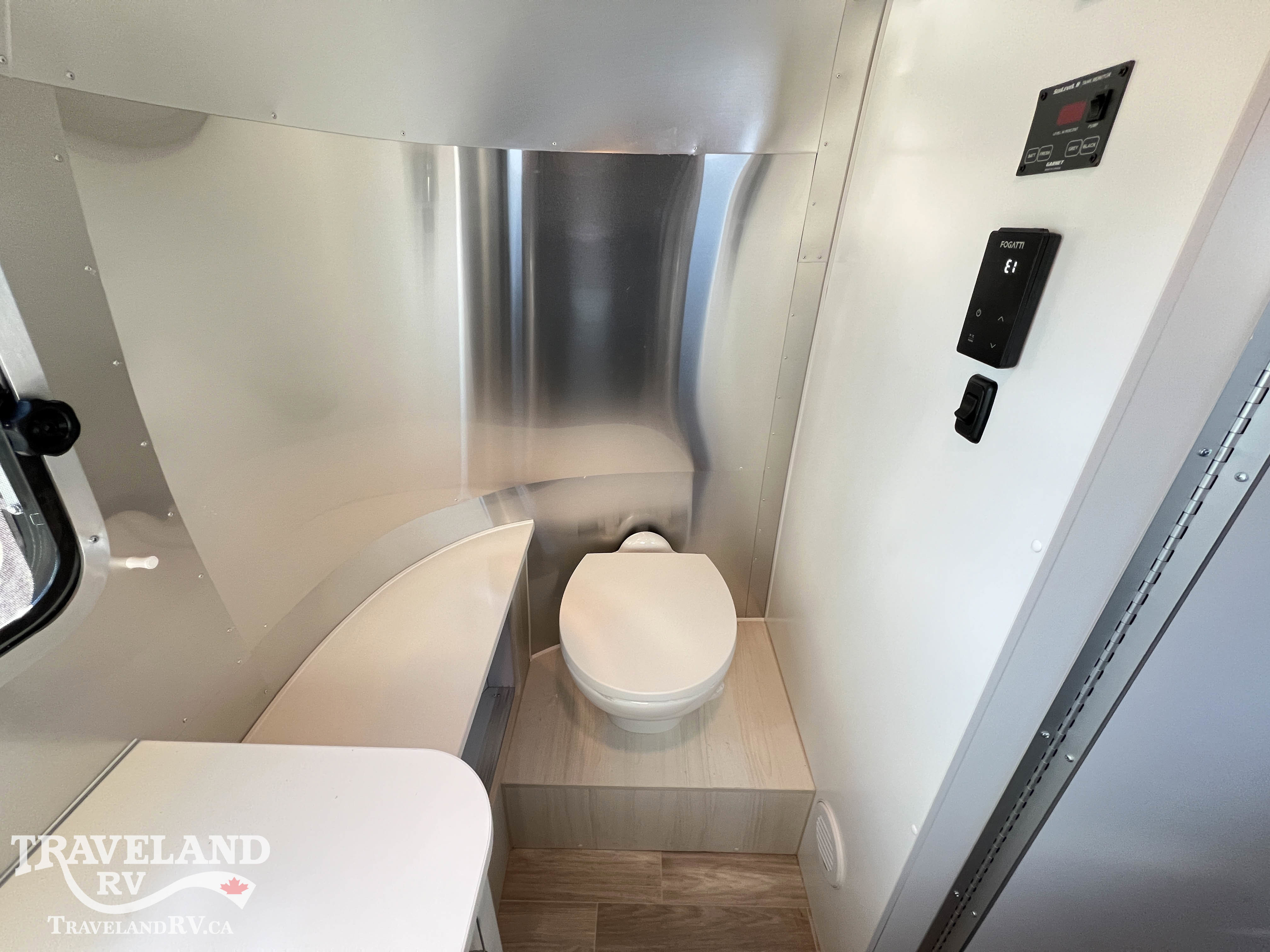 2026 Airstream Bambi 22FB - Image 28