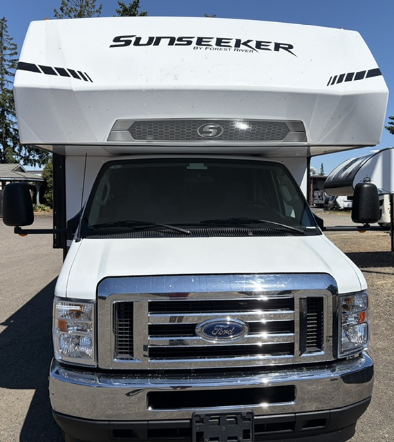 2026 Forest River Sunseeker LE 2750SLE - Image 2