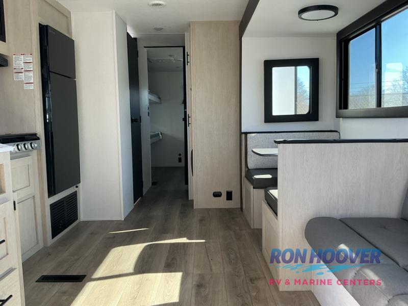 2026 COACHMEN 5320BEDS - Image 4