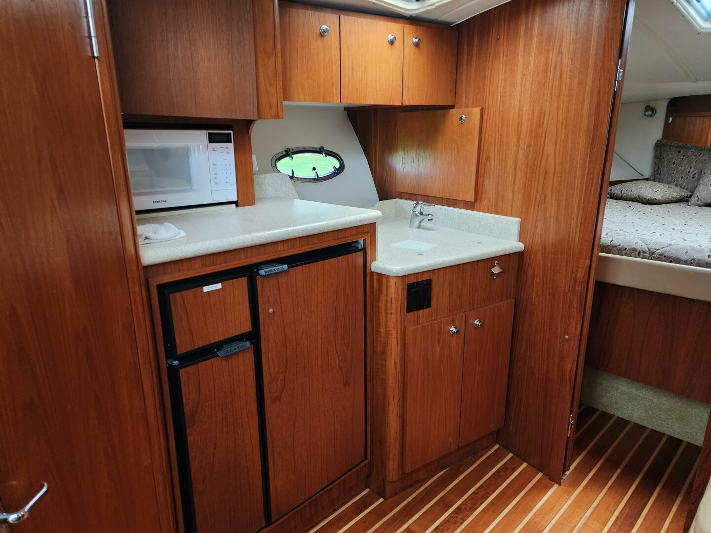 2001 Tiara Yachts 3500 Open - Image 11