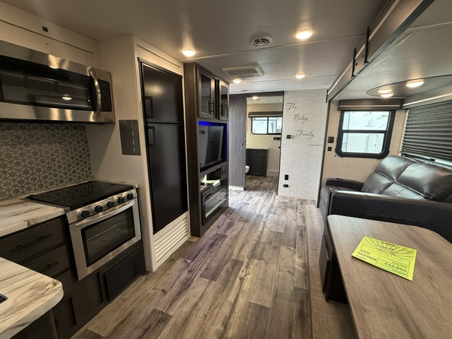 2022 CrossRoads Cruiser Aire CR27RBS - Image 8