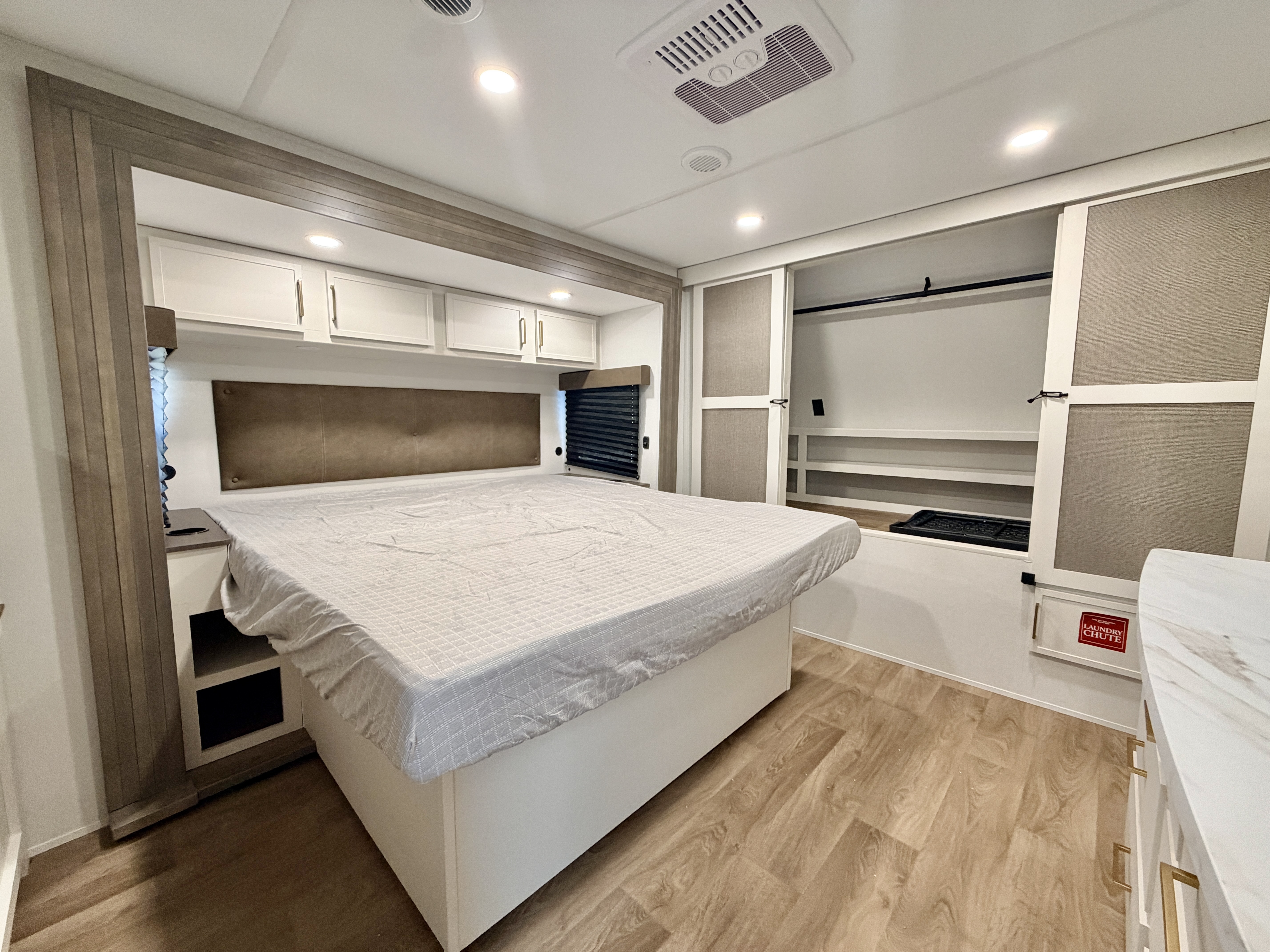 2027 Grand Design Transcend 315RKT - Image 19