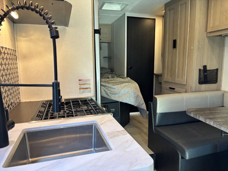 2024 Forest River Sunseeker 2860DS - Image 6