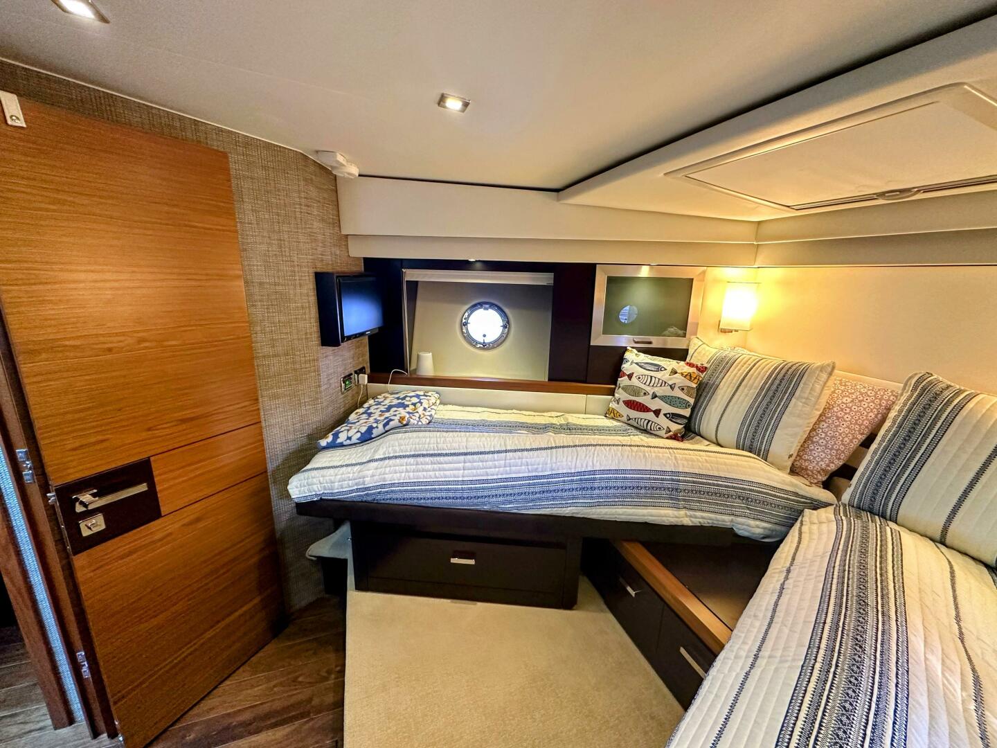 2014 Tiara Yachts 50 Coupe - Image 25