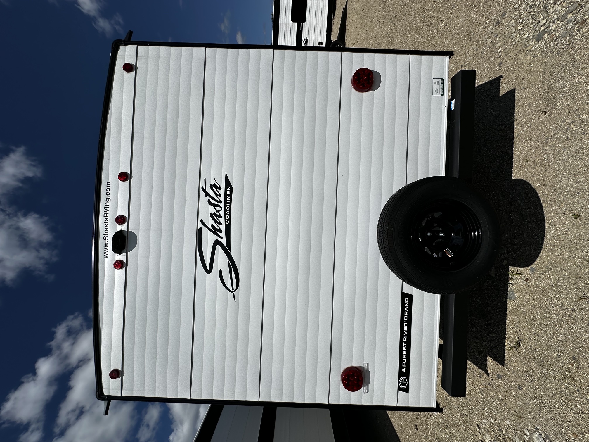 2026 Coachmen Shasta I-5 526RBS - Image 4