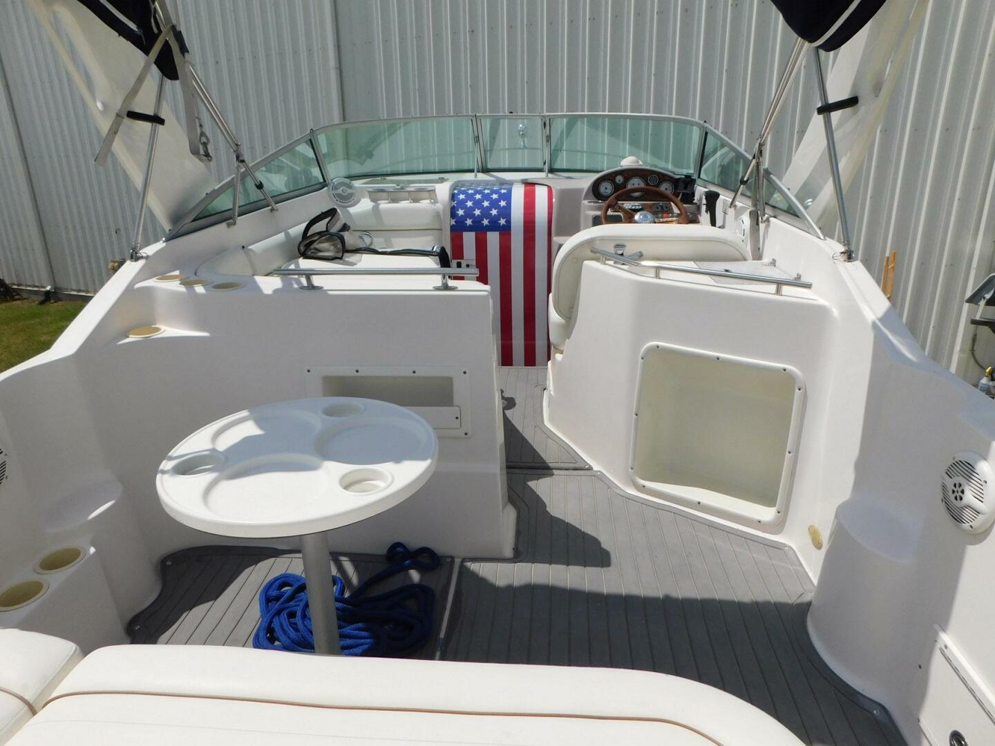 2004 Rinker Fiesta Vee 270 - Image 15