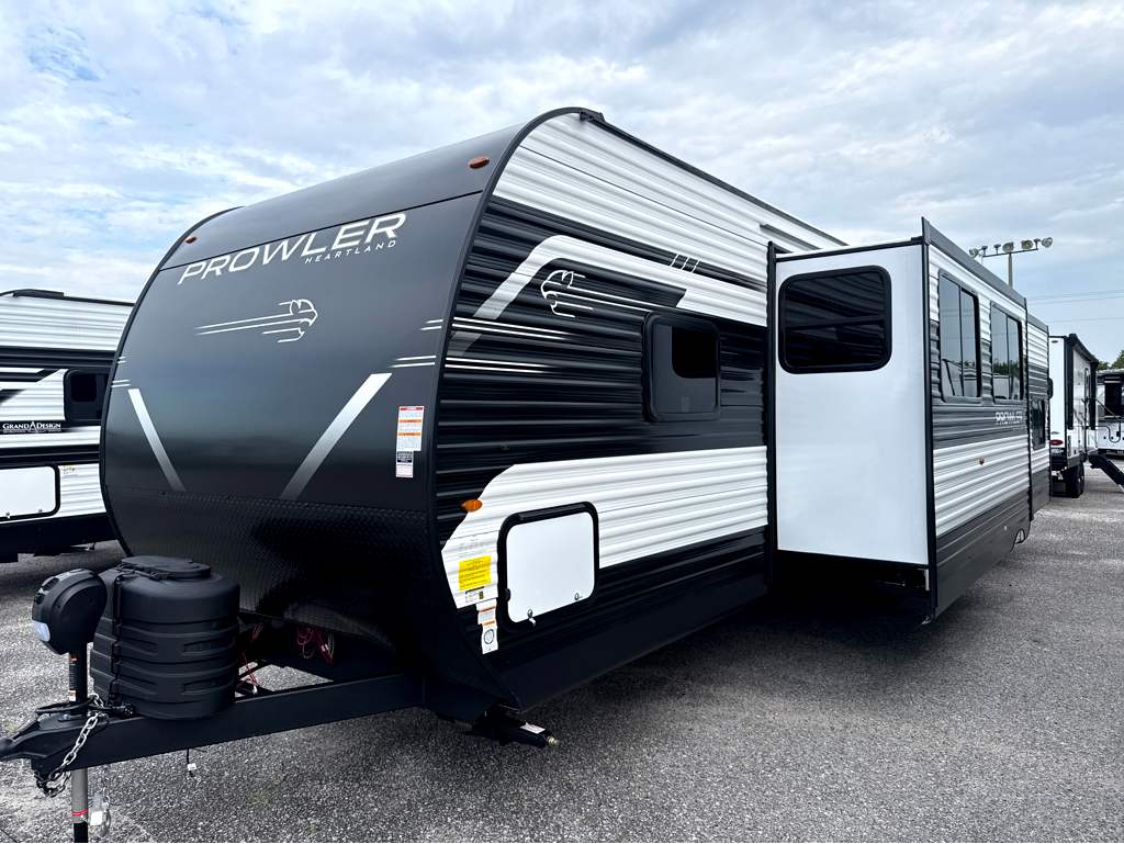 2027 HEARTLAND PROWLER 3202DSB - Image 2