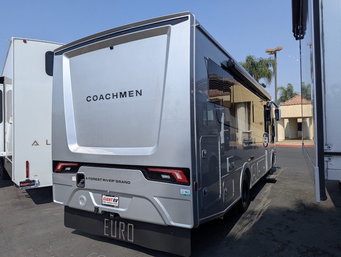 2026 Coachmen Euro 25TB - Image 5