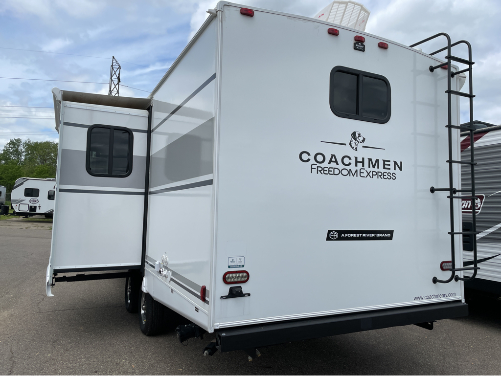 2025 Coachmen Freedom Express Ultra Lite 252RBS - Image 4
