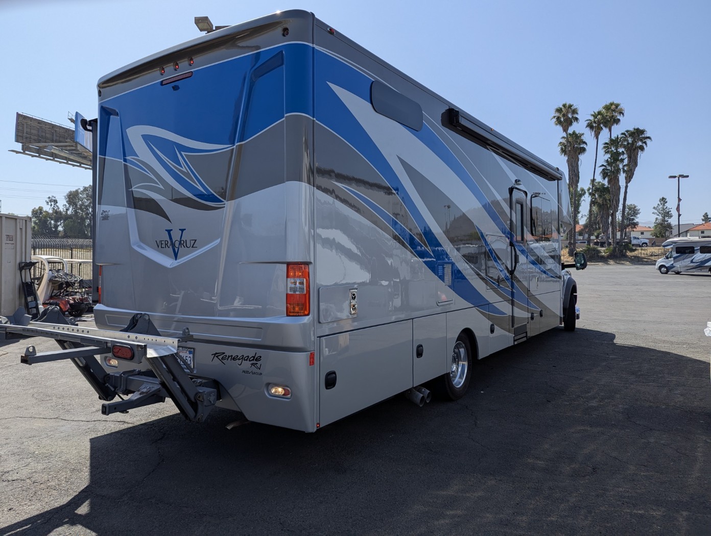 2019 Renegade RV Veracruz 35FWS - Image 5