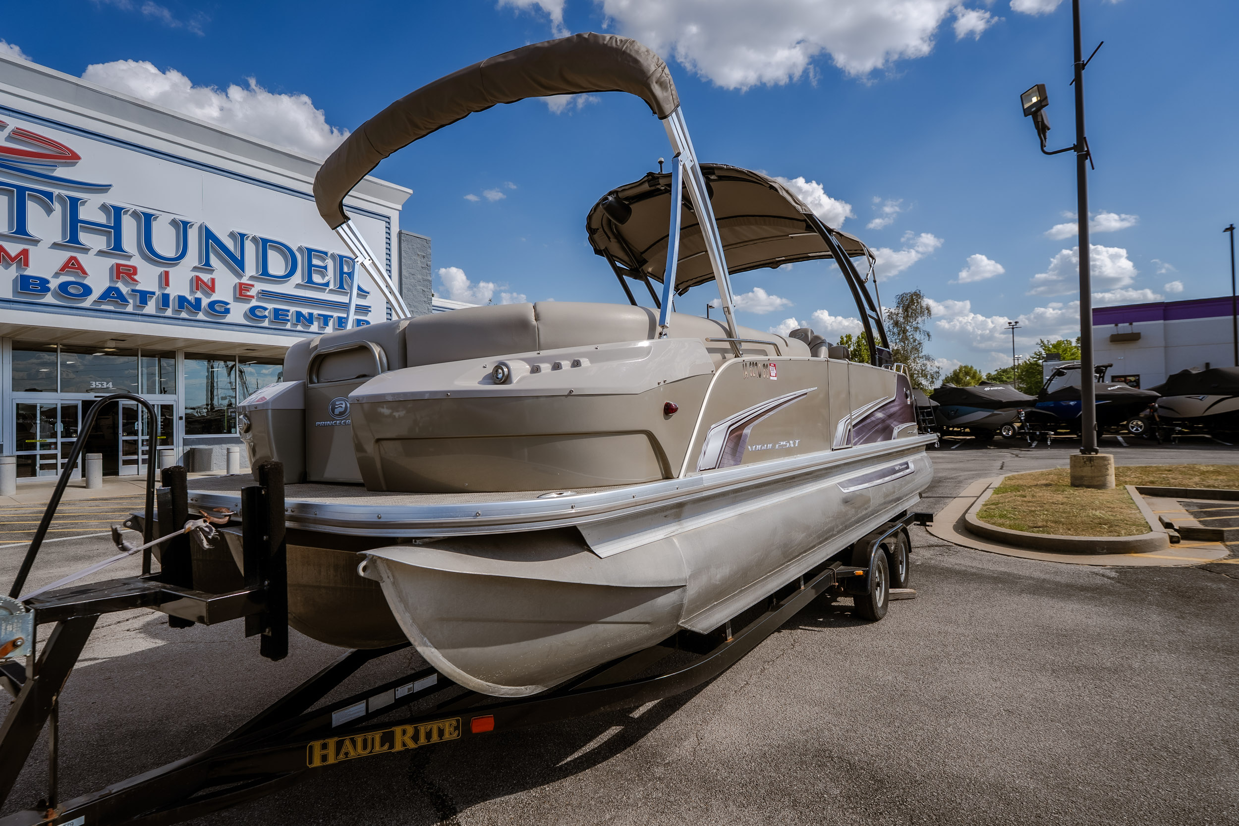 2017 Princecraft 25 XT  - Image 2