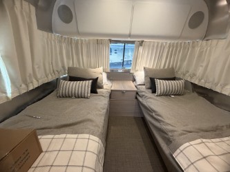 2026 AIRSTREAM GLOBETROTTER 25FBT - Image 21