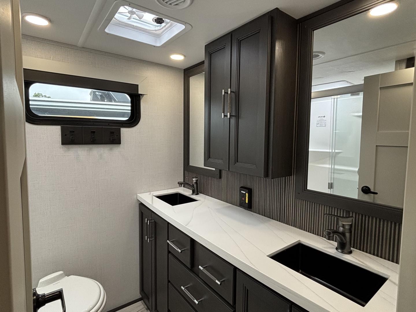 2026 Keystone Alpine 3303CK - Image 37