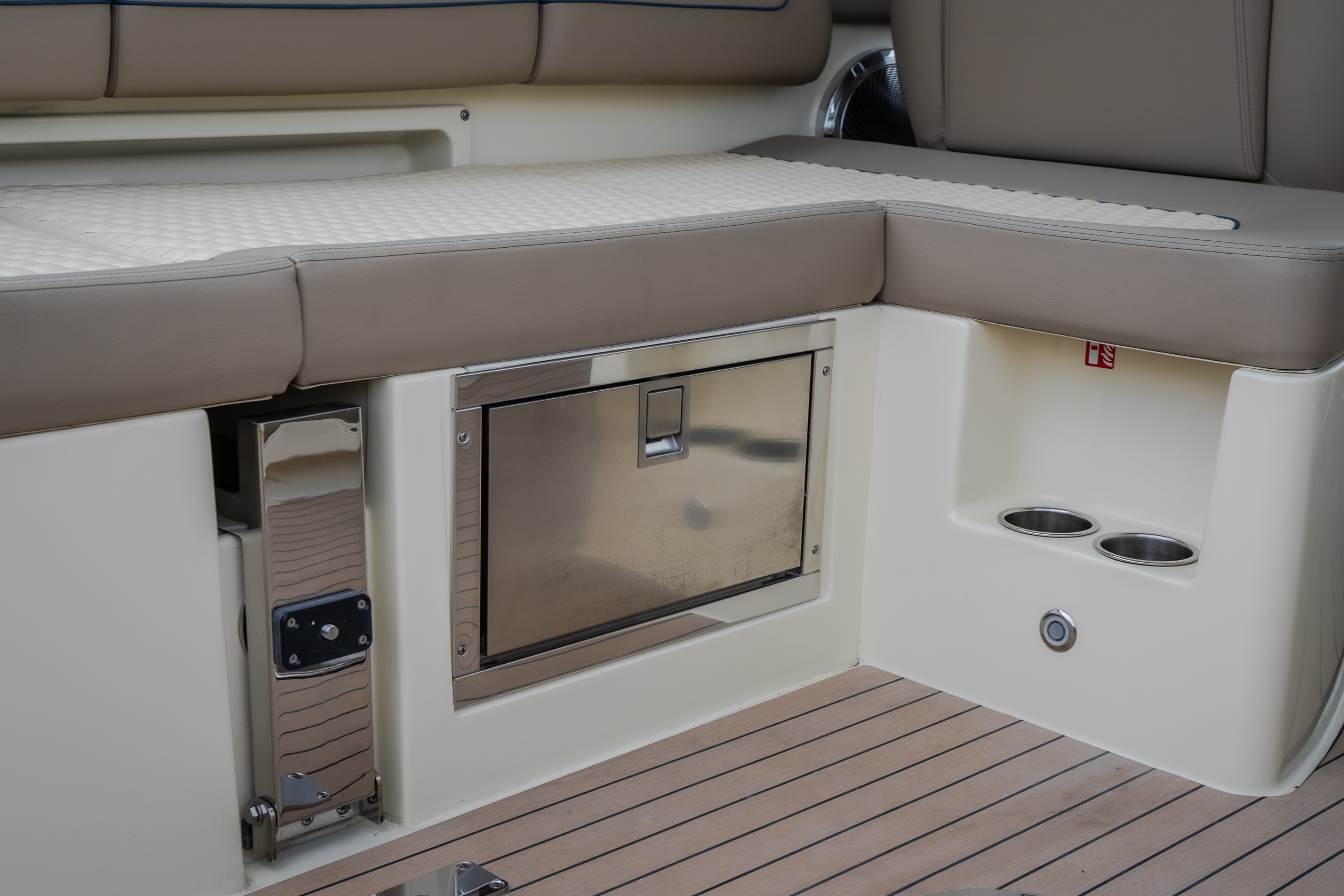 2027 Chris Craft Launch GT 35 ME - Image 31