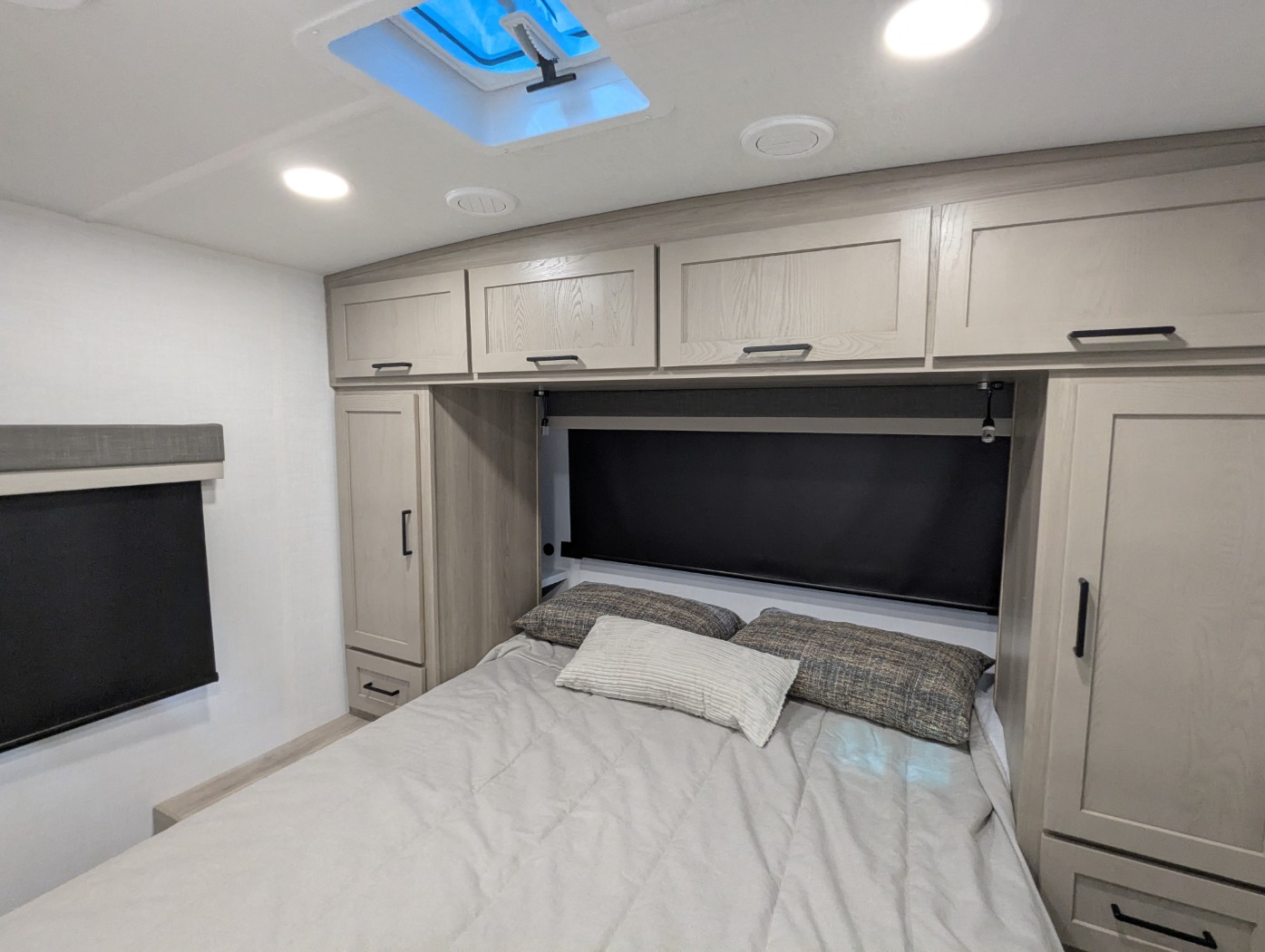 2026 Forest River Rockwood Mini Lite 2520BH - Image 8