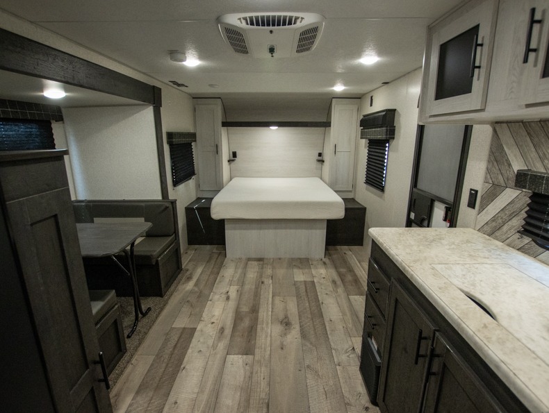 2022 KZ RV Sportsmen SE 231BHKSE - Image 21