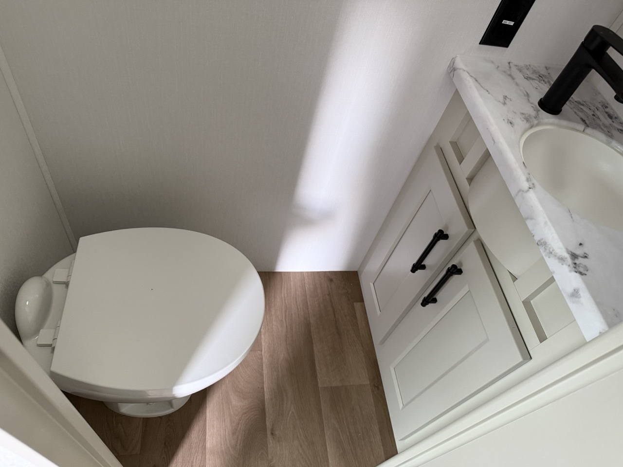 2026 Grand Design Solitude 380FL - Image 22