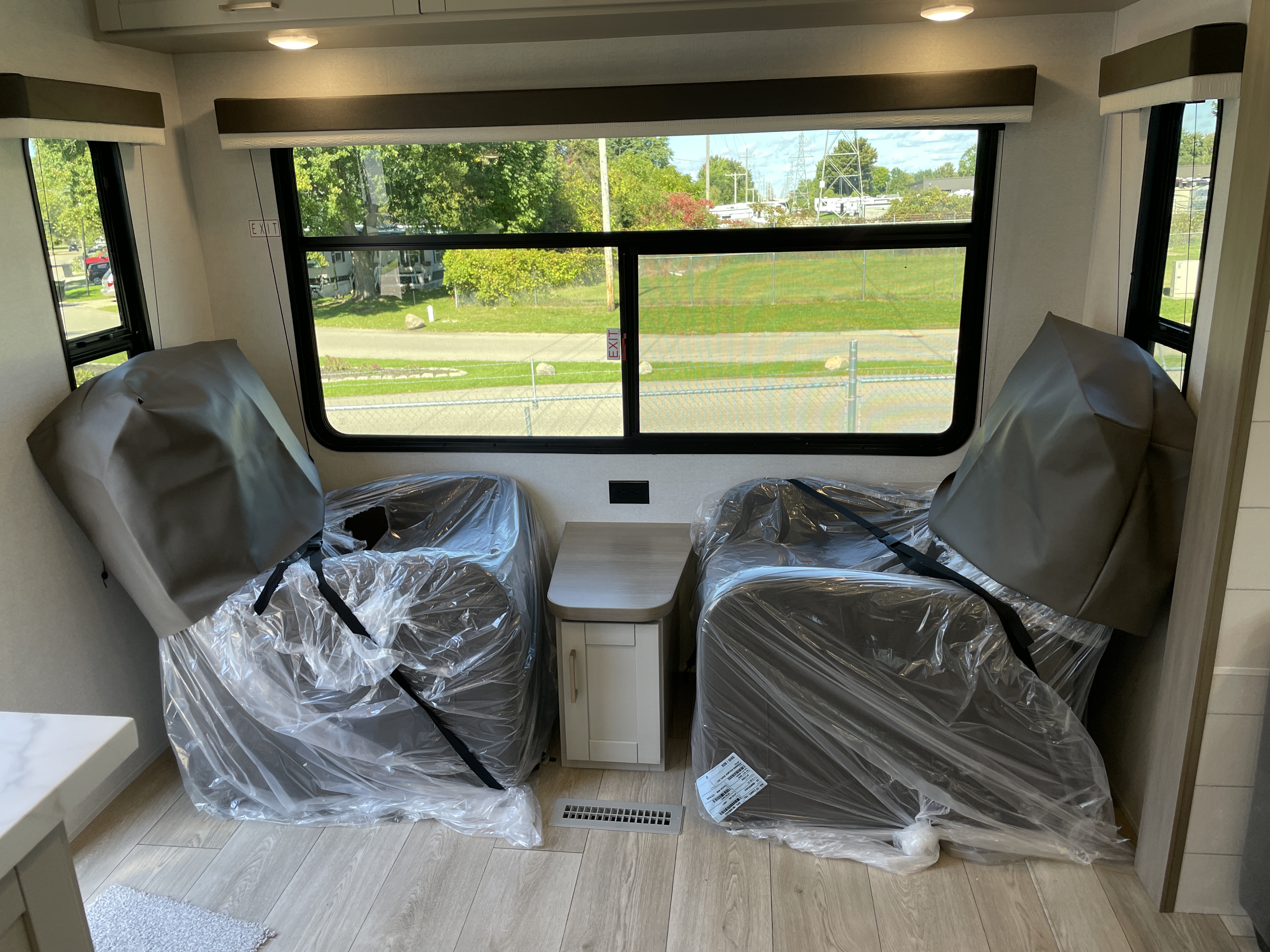 2027 Jayco Jay Flight SLX 262RLS - Image 8
