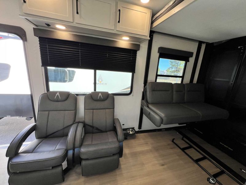 2026 Grand Design Momentum G-Class 21G - Image 13