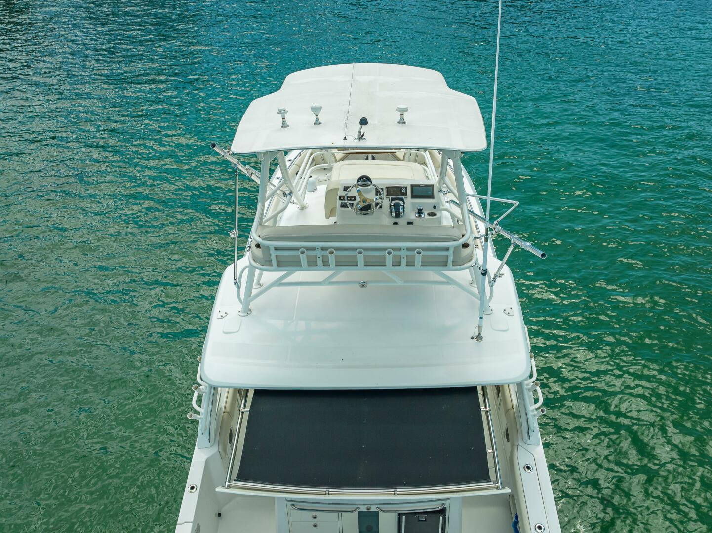 2016 Boston Whaler - Image 24