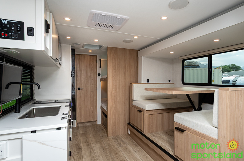 2026 Winnebago Micro Minnie 2200Fbh - Image 17