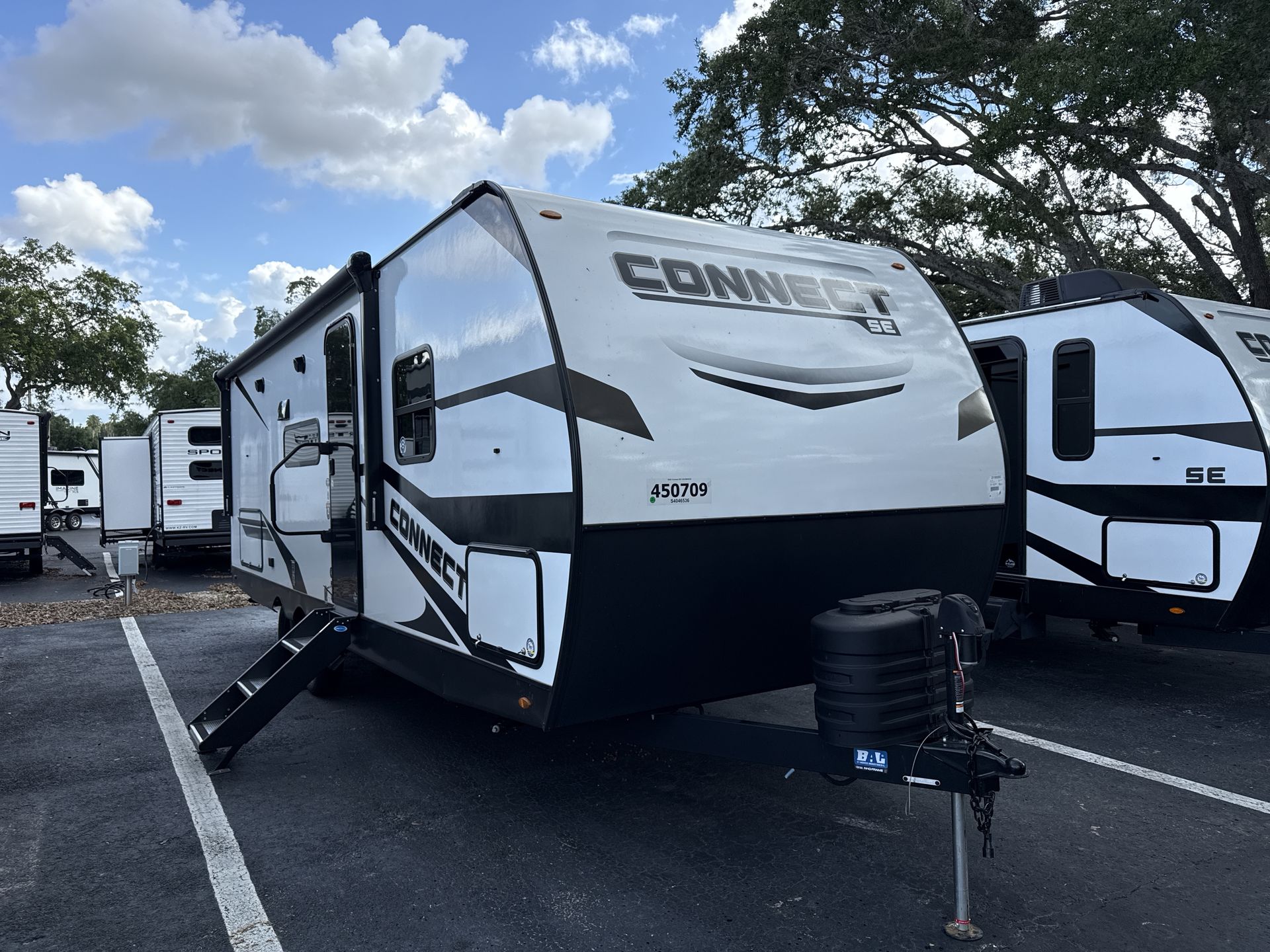 2025 KZ RV Connect SE