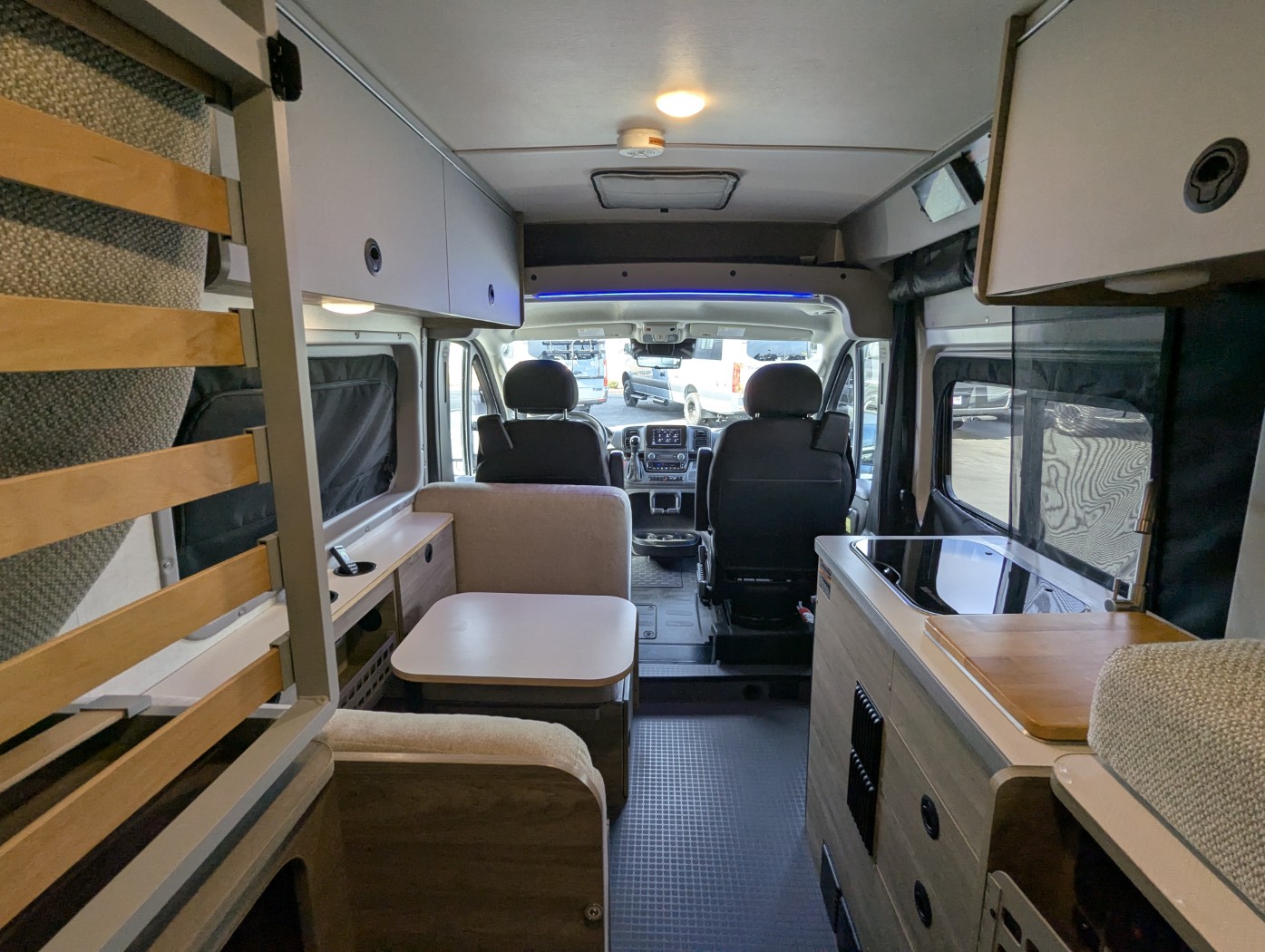 2024 Winnebago Solis Pocket 36A - Image 30