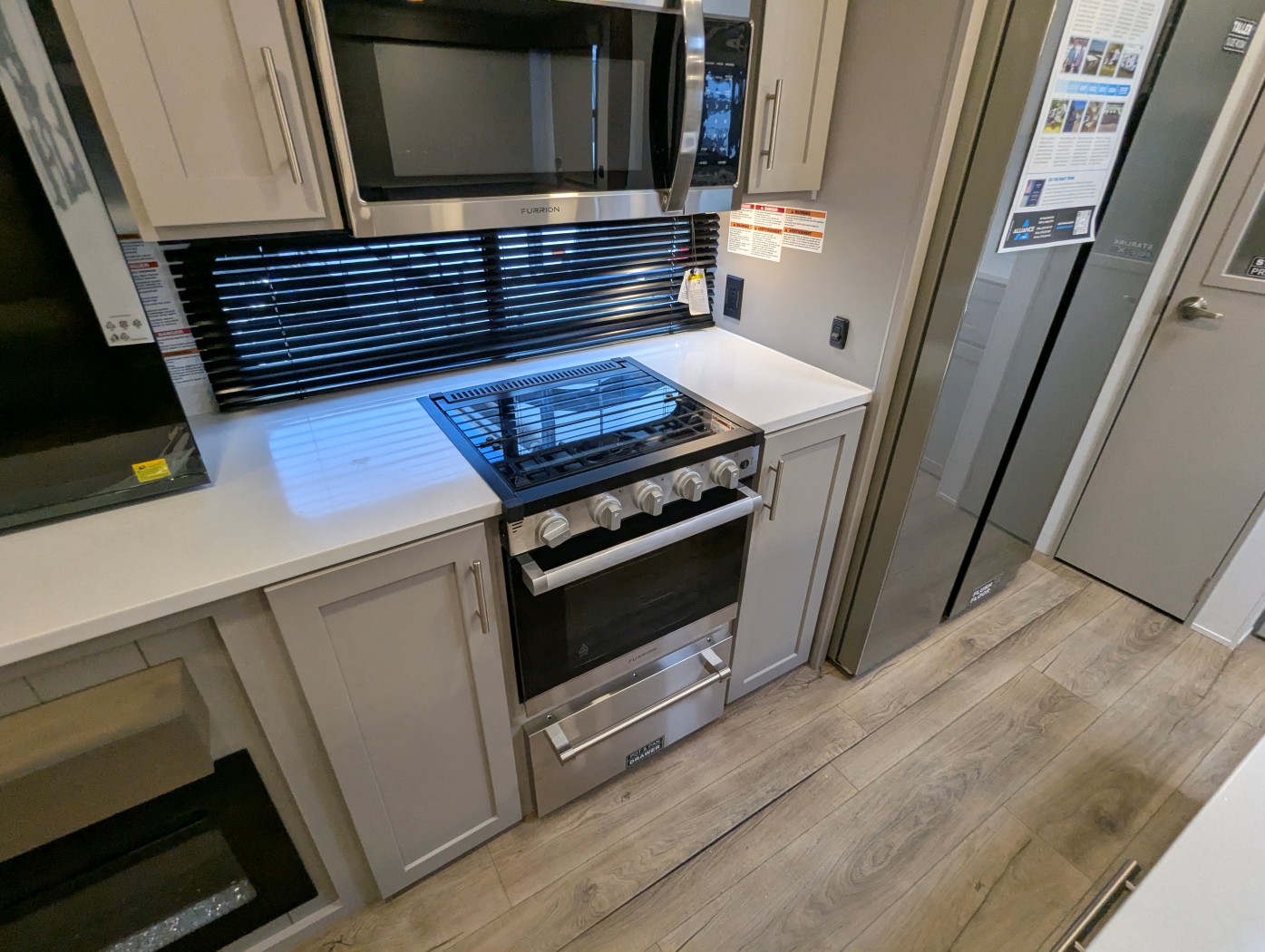 2026 Alliance RV Avenue 298RL - Image 29
