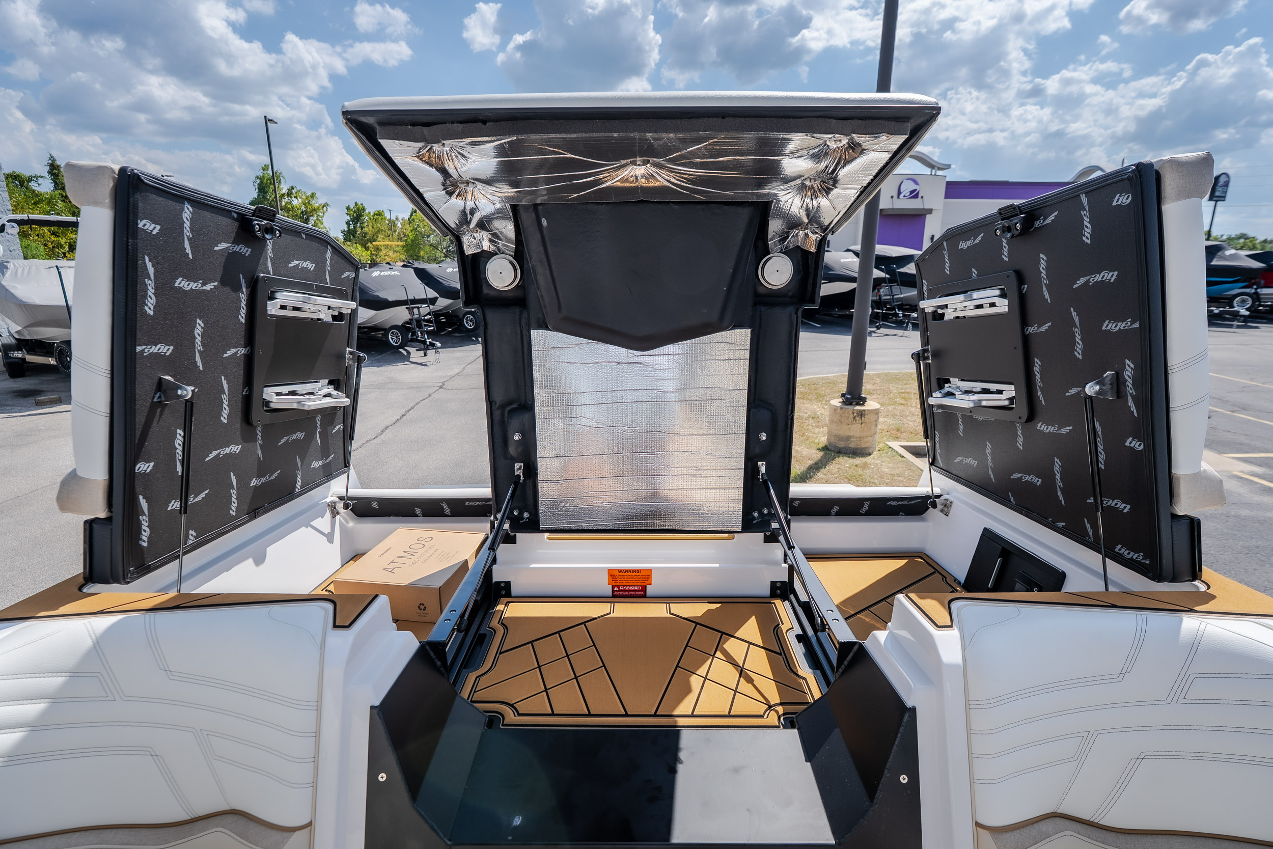 2027 Tigé Ultré 23ZX - Image 60