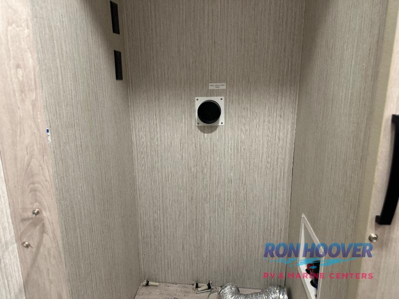 2022 FOREST RIVER 379FLOK - Image 45