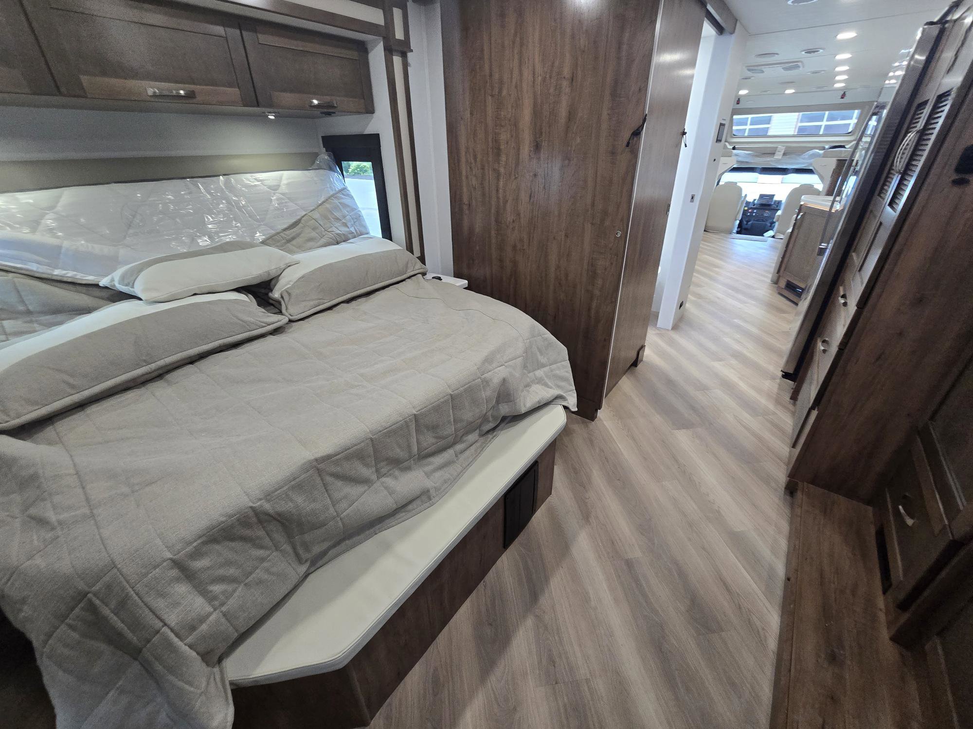 2026 JAYCO SENECA 37M - Image 29