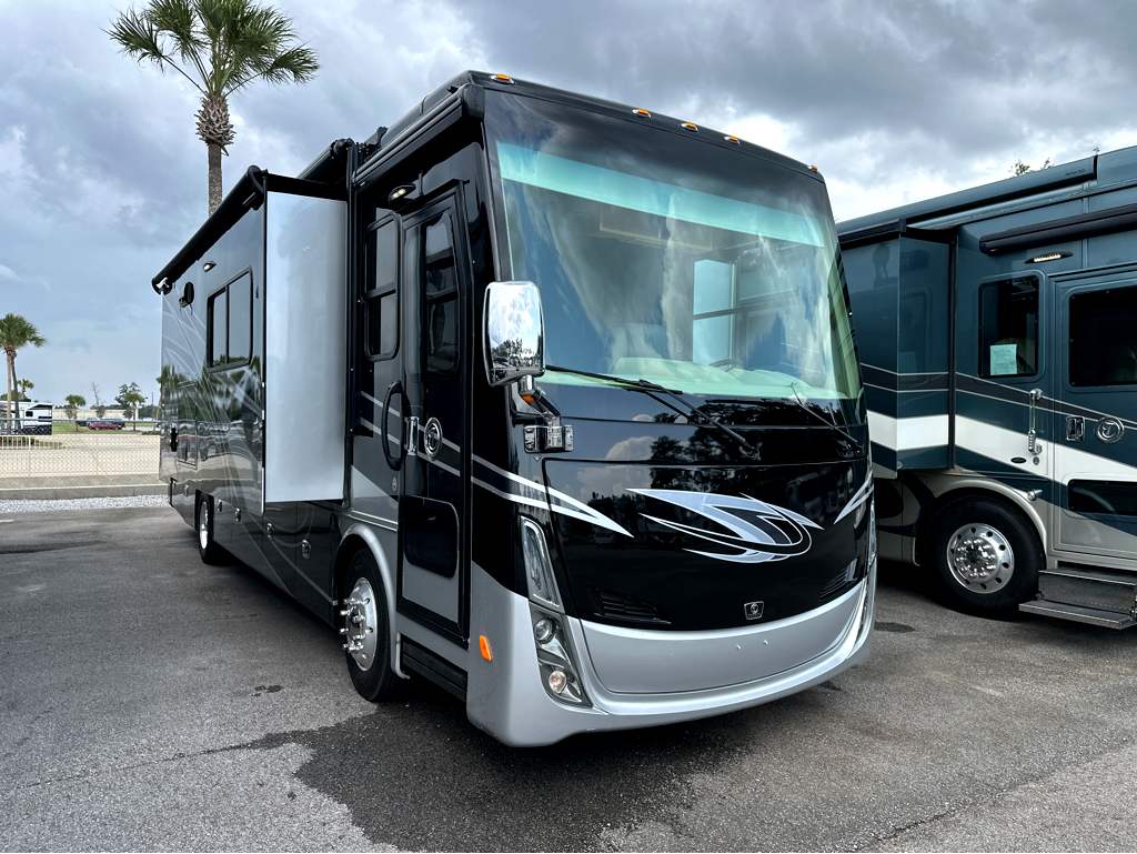 2018 TIFFIN ALLEGRO BREEZE 33 BR - Image 1