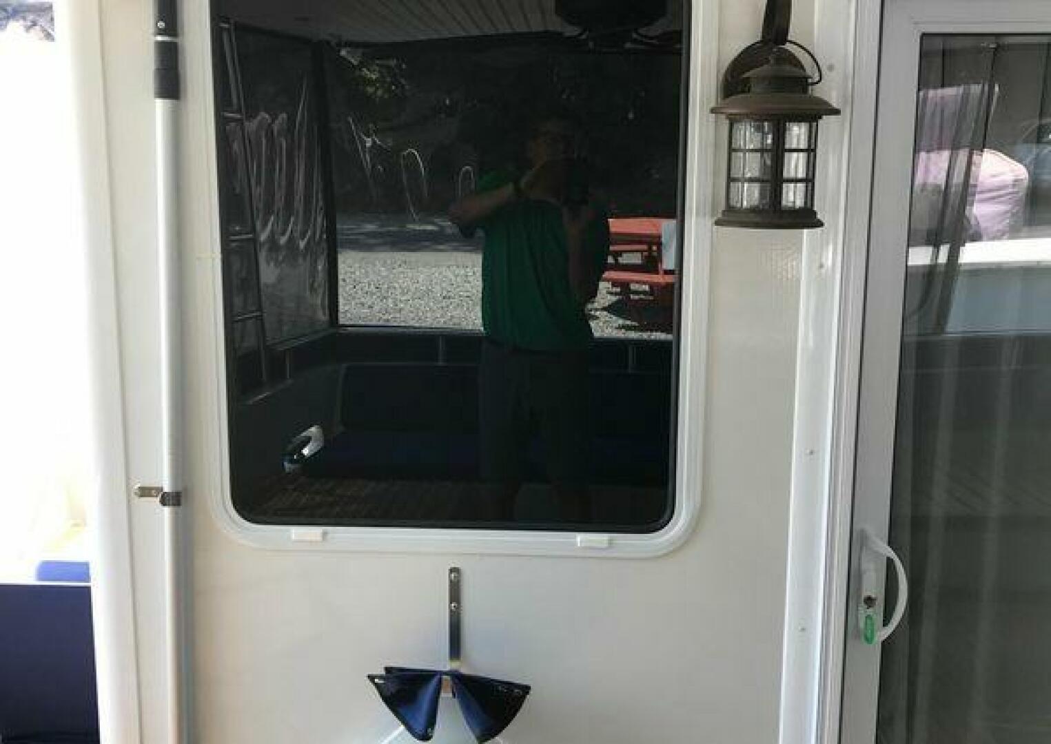 2017 Sumerset Houseboat - Image 150