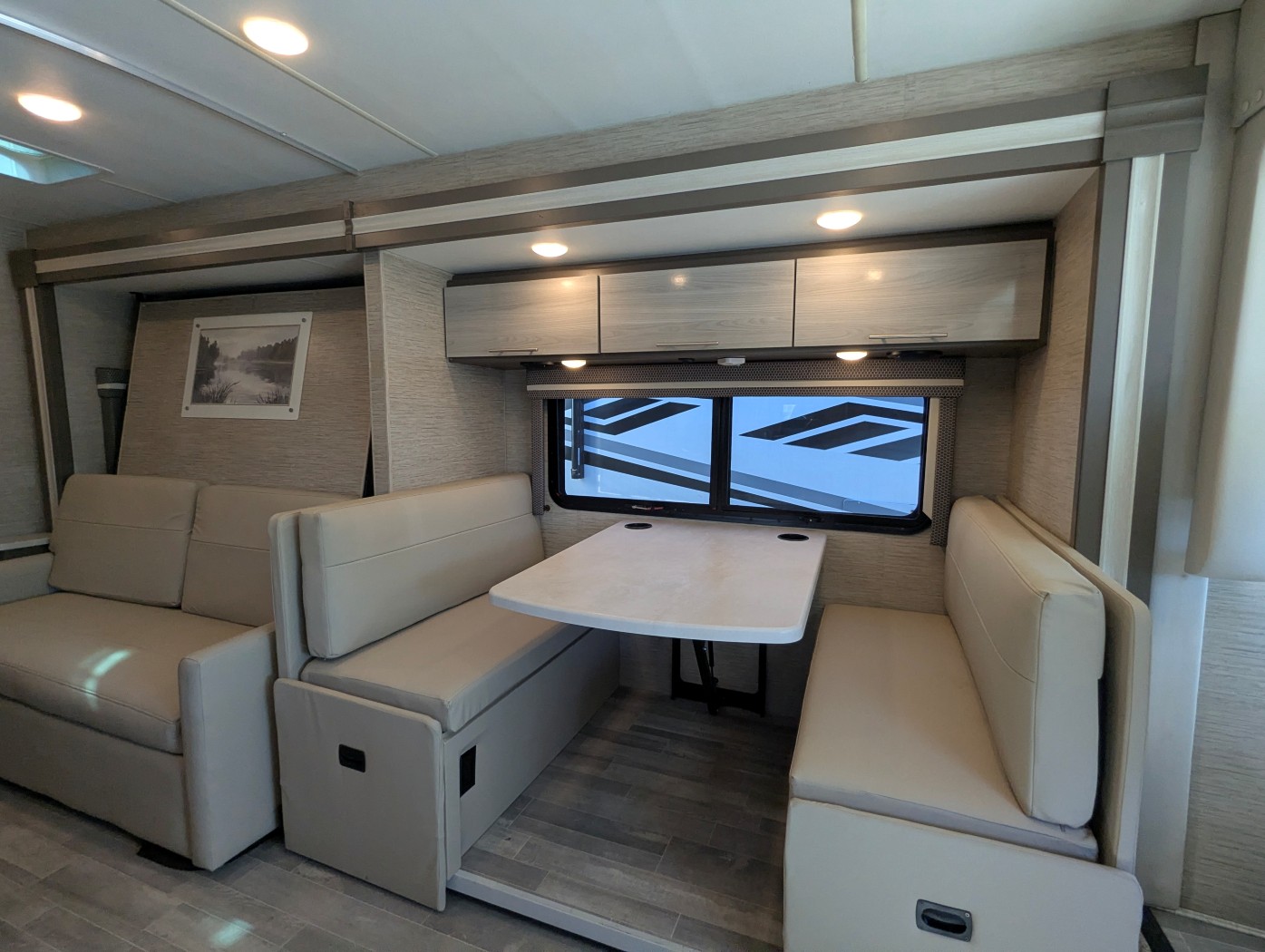 2023 Thor Motor Coach Axis 24.4 - Image 16