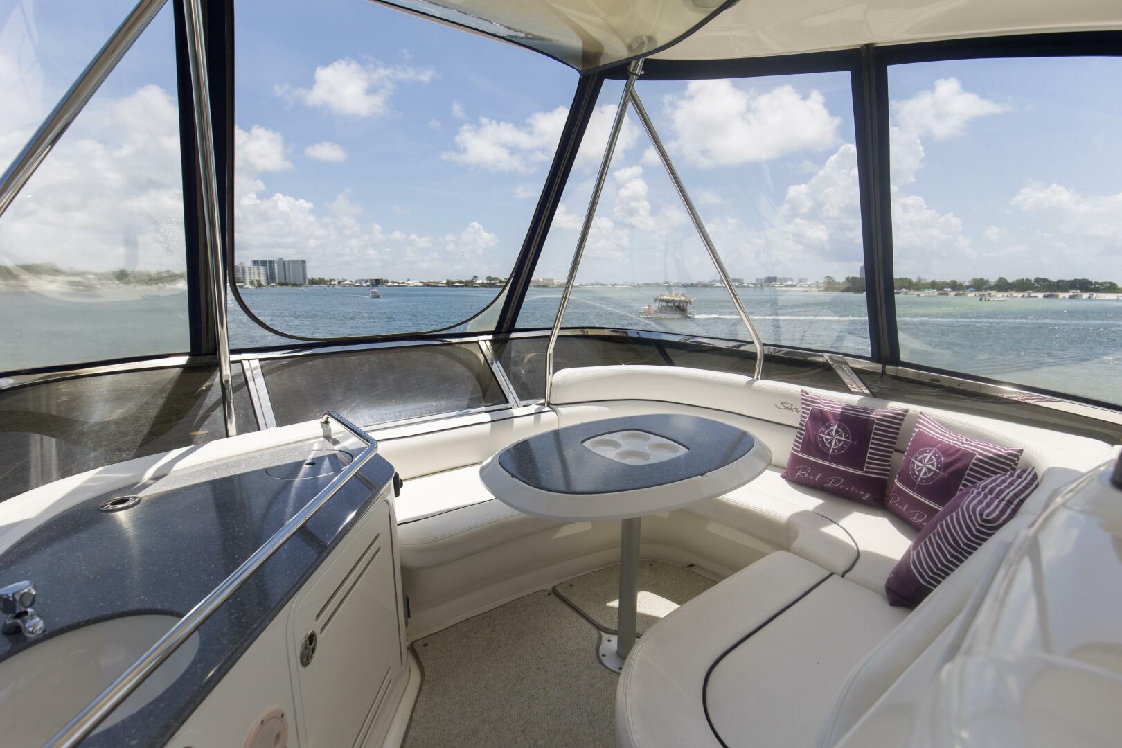 2007 Sea Ray 52 Sedan Bridge - Image 5