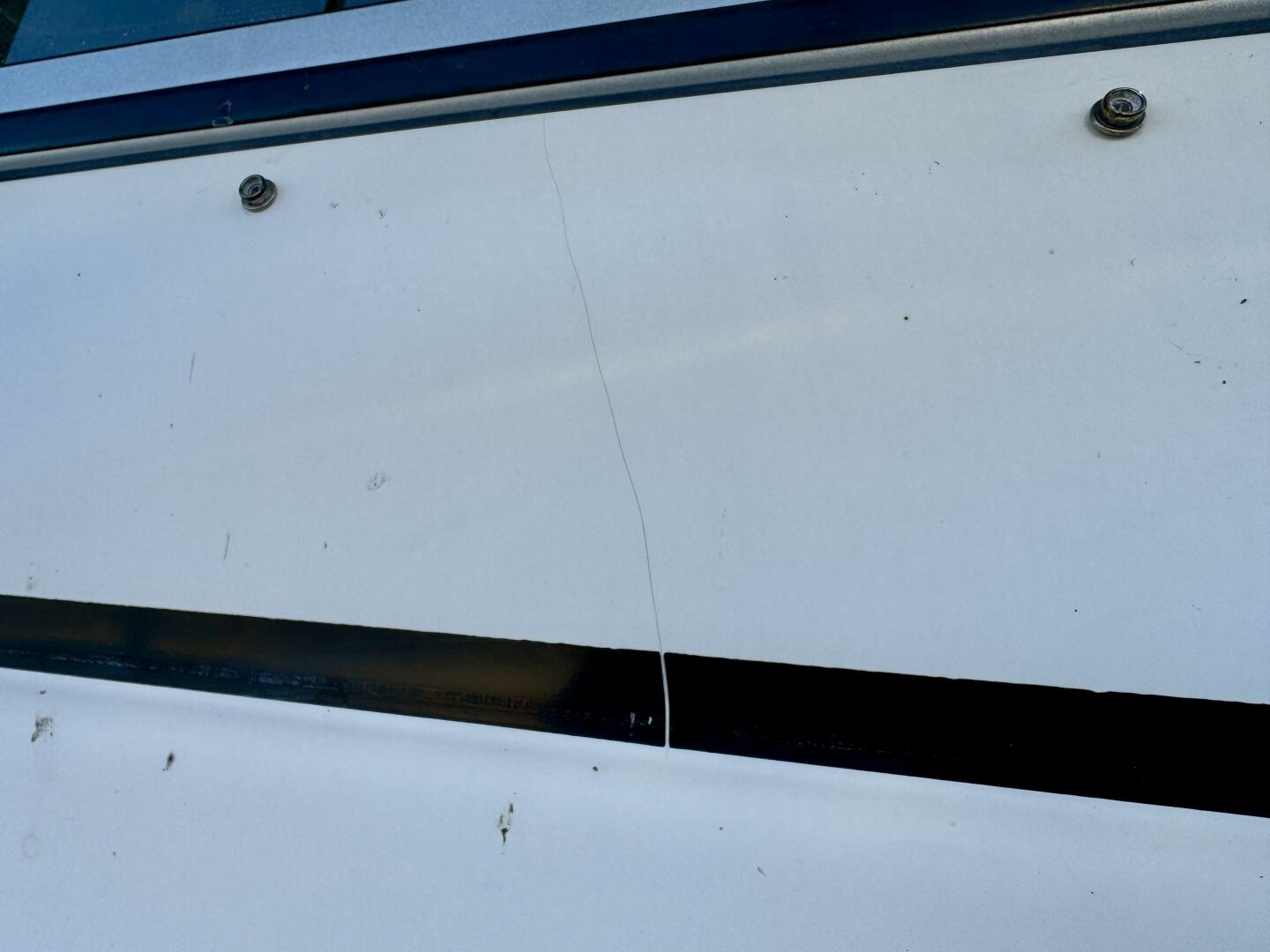 2004 Rinker 342 Fiesta Vee - Image 175