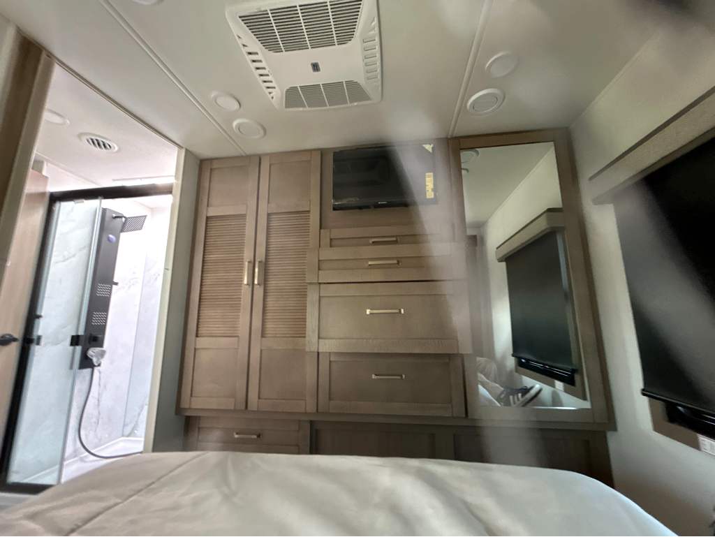 2027 JAYCO GREYHAWK 29MV - Image 29
