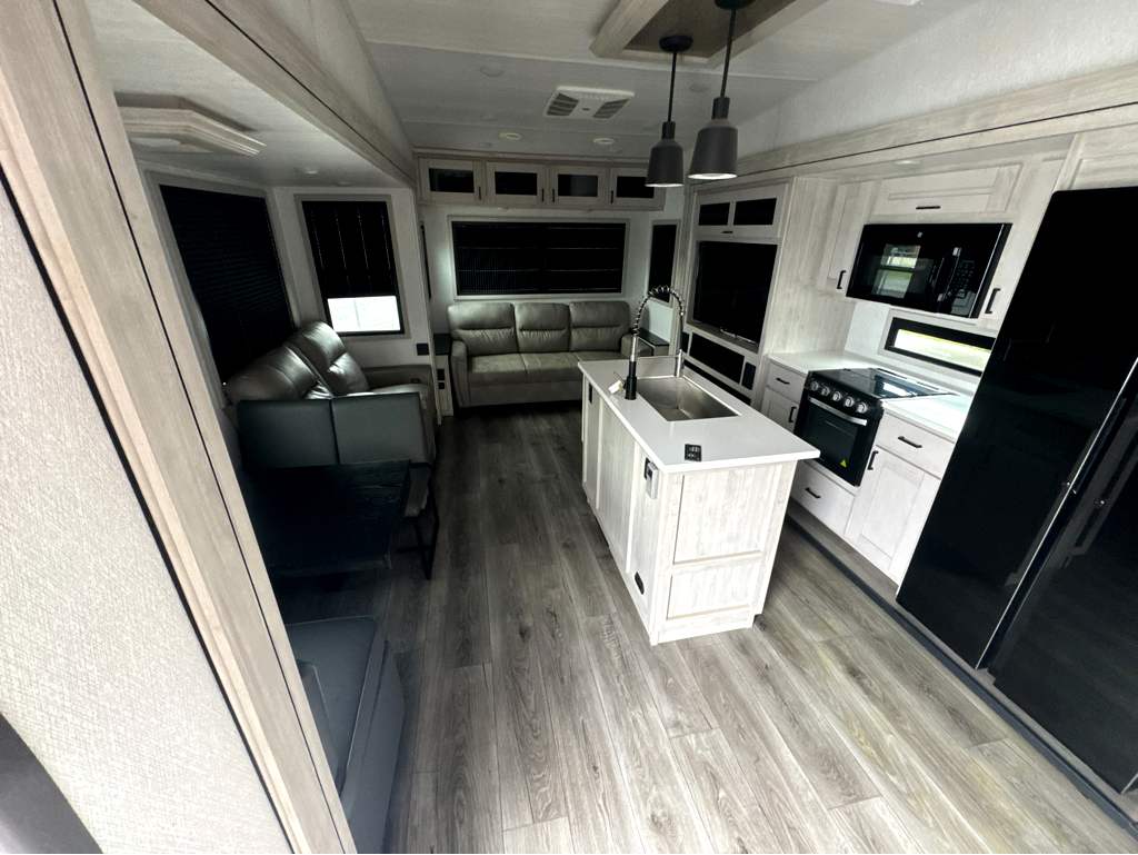 2024 EAST TO WEST TANDARA 320RL - Image 20