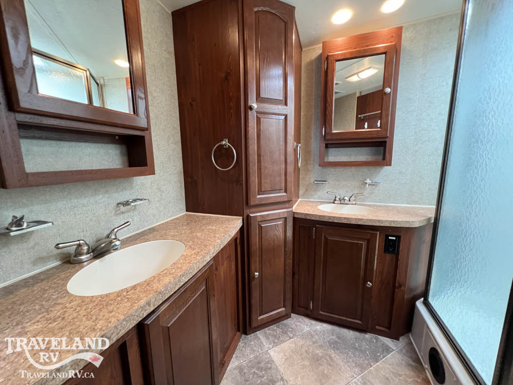 2013 Forest River Rockwood Windjammer 3002W - Image 32
