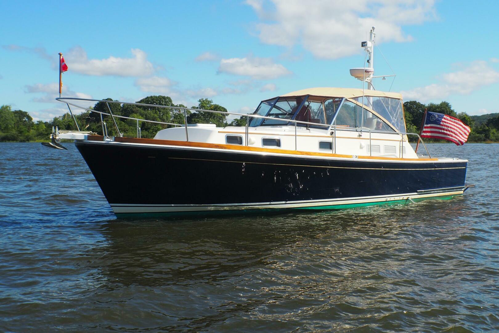 1995 Grand Banks 38 Eastbay EX - Image 34