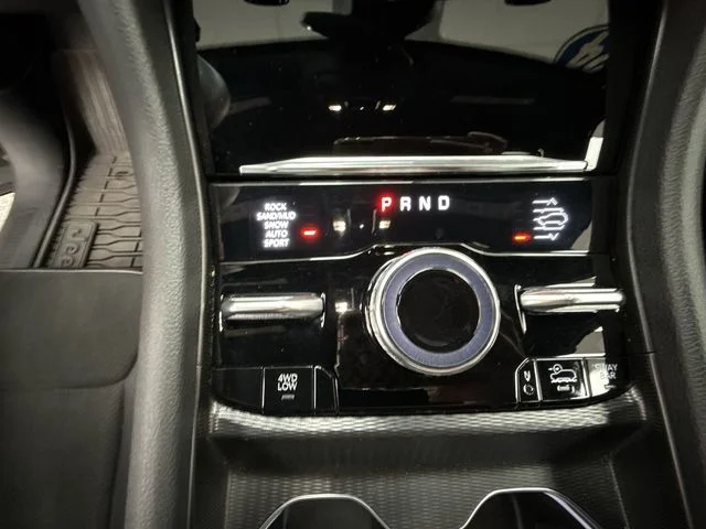 2024 Jeep Grand-Cherokee-L Laredo Altitude 4x4 - Image 20