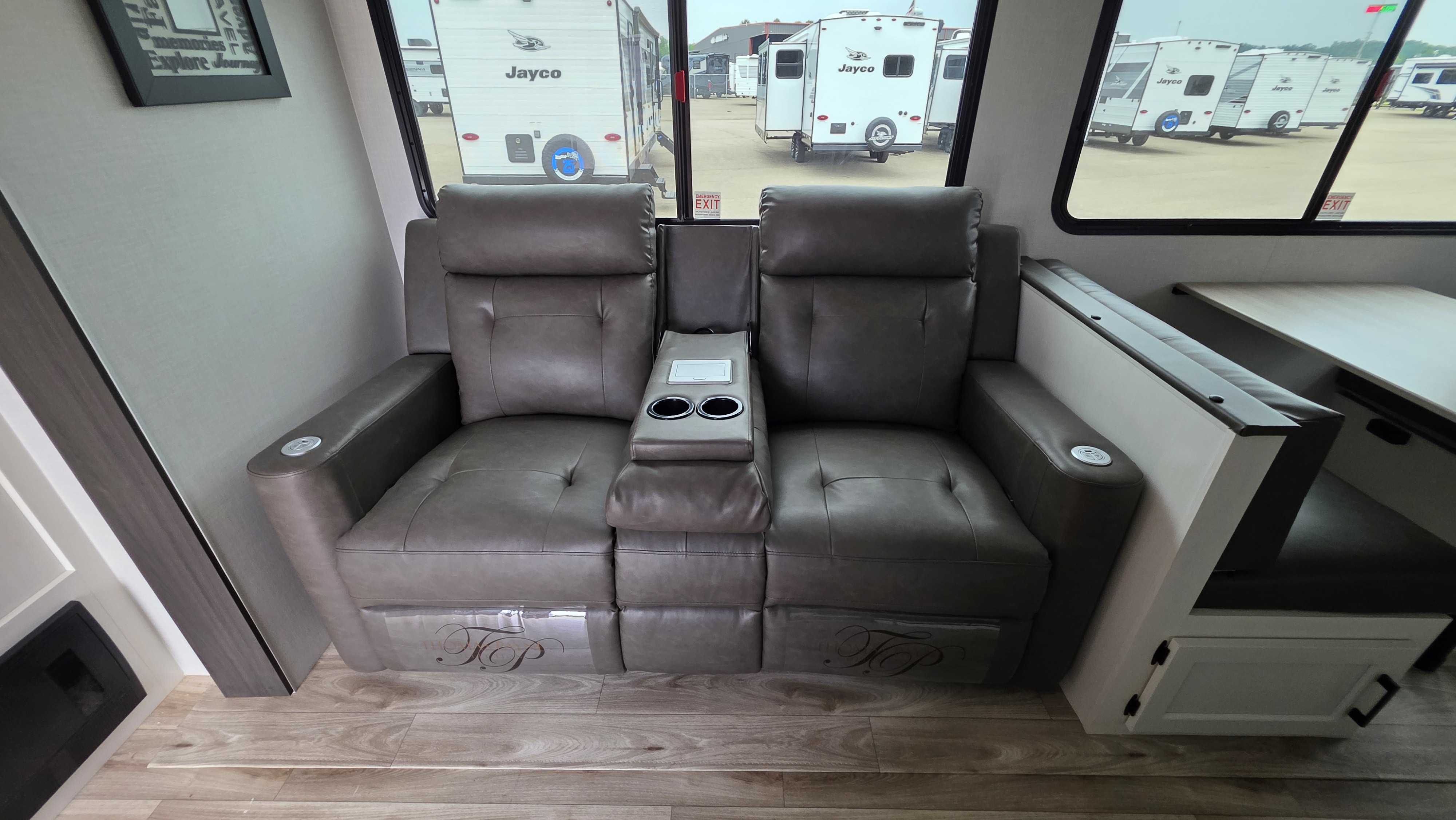 2027 VENTURE RV STRATUS 281VBH - Image 13