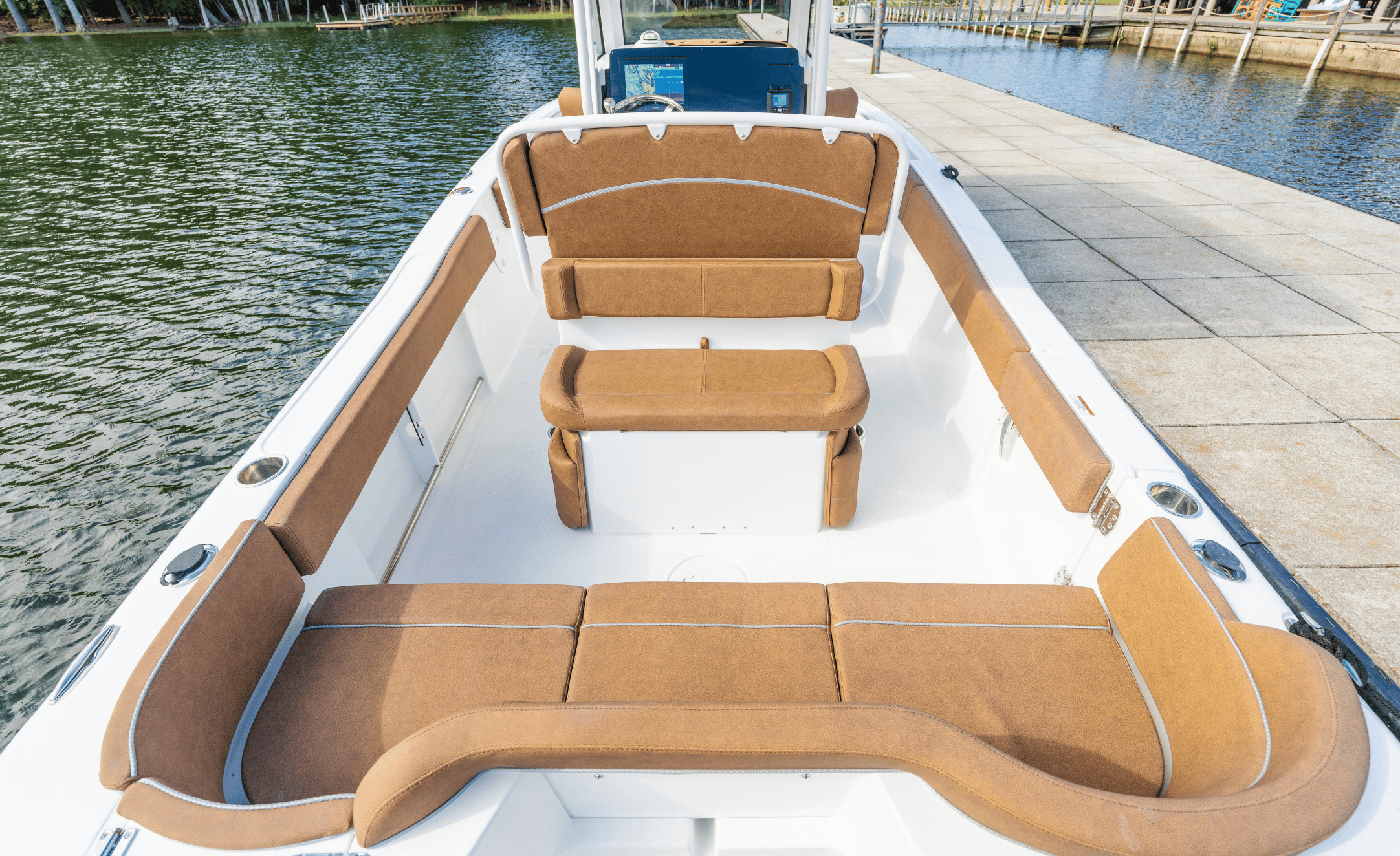 2027 SEA HUNT ULTRA 235SE - Image 13