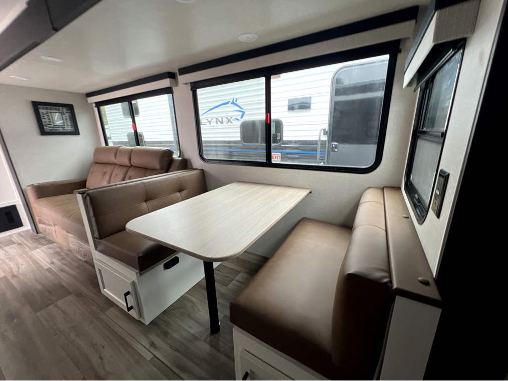 2026 VENTURE RV STRATUS 261VRB - Image 7