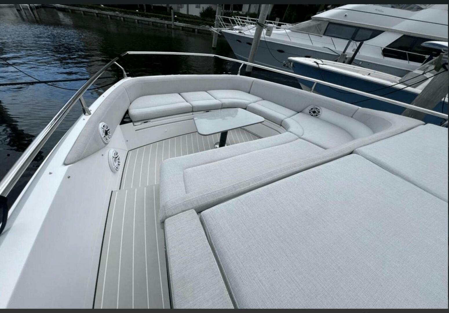 2022 Azimut Verve 42 - Image 9