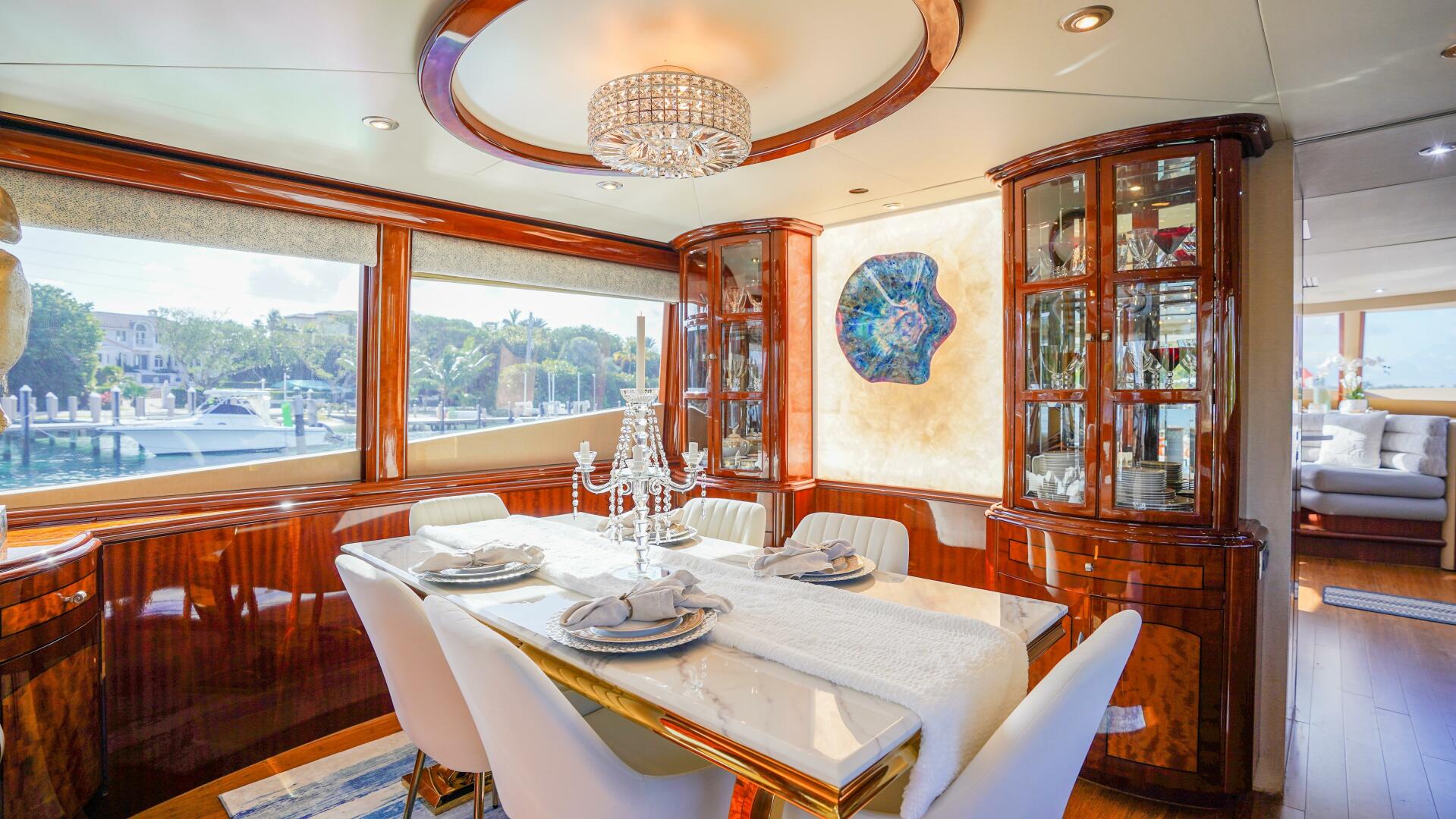 2004 Lazzara Yachts 80 SL - Image 28