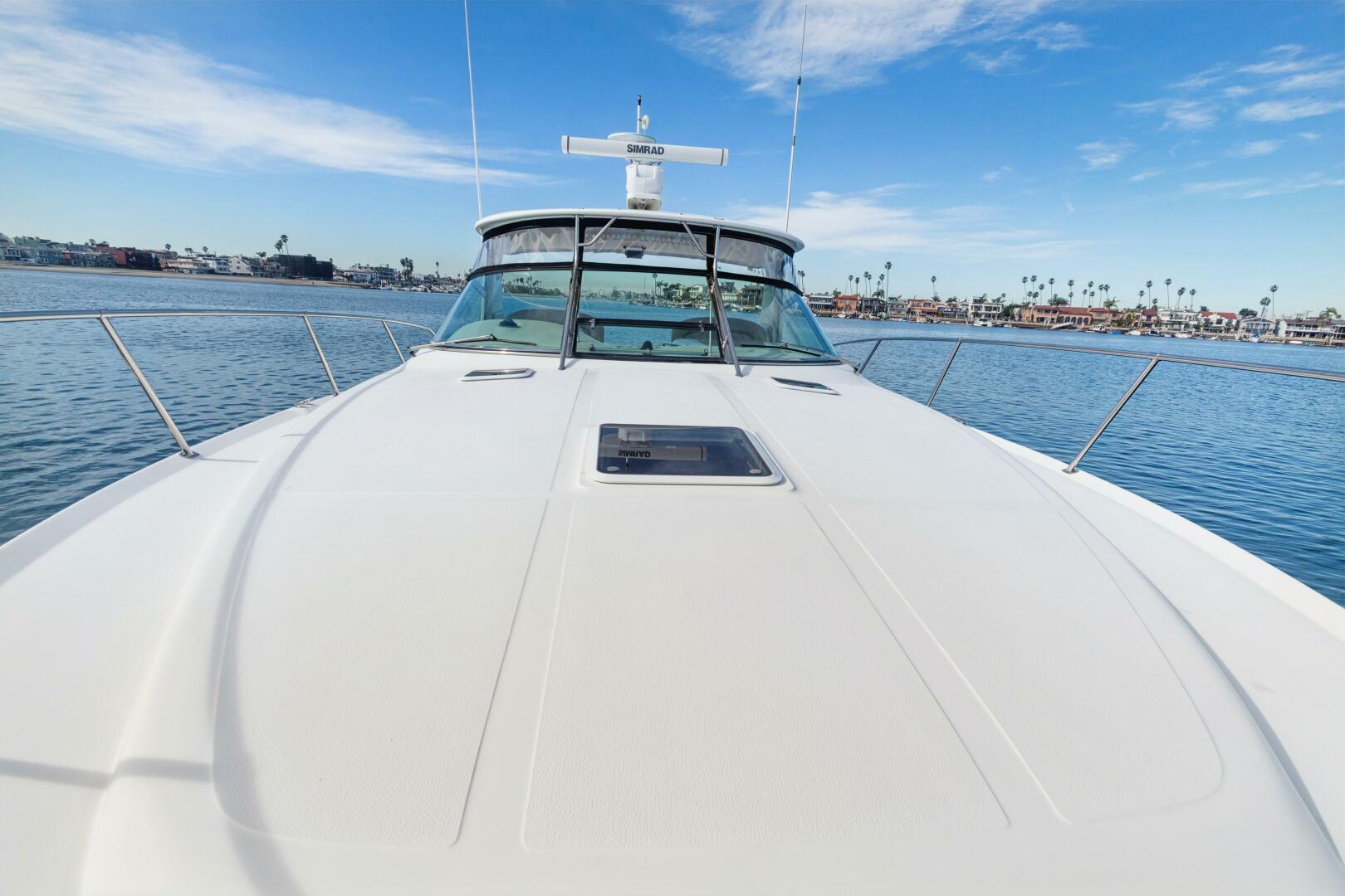 2000 Sea Ray 370 Express Cruiser - Image 65