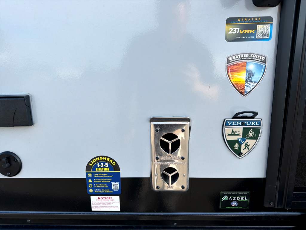 2027 VENTURE RV STRATUS 231VRK - Image 17
