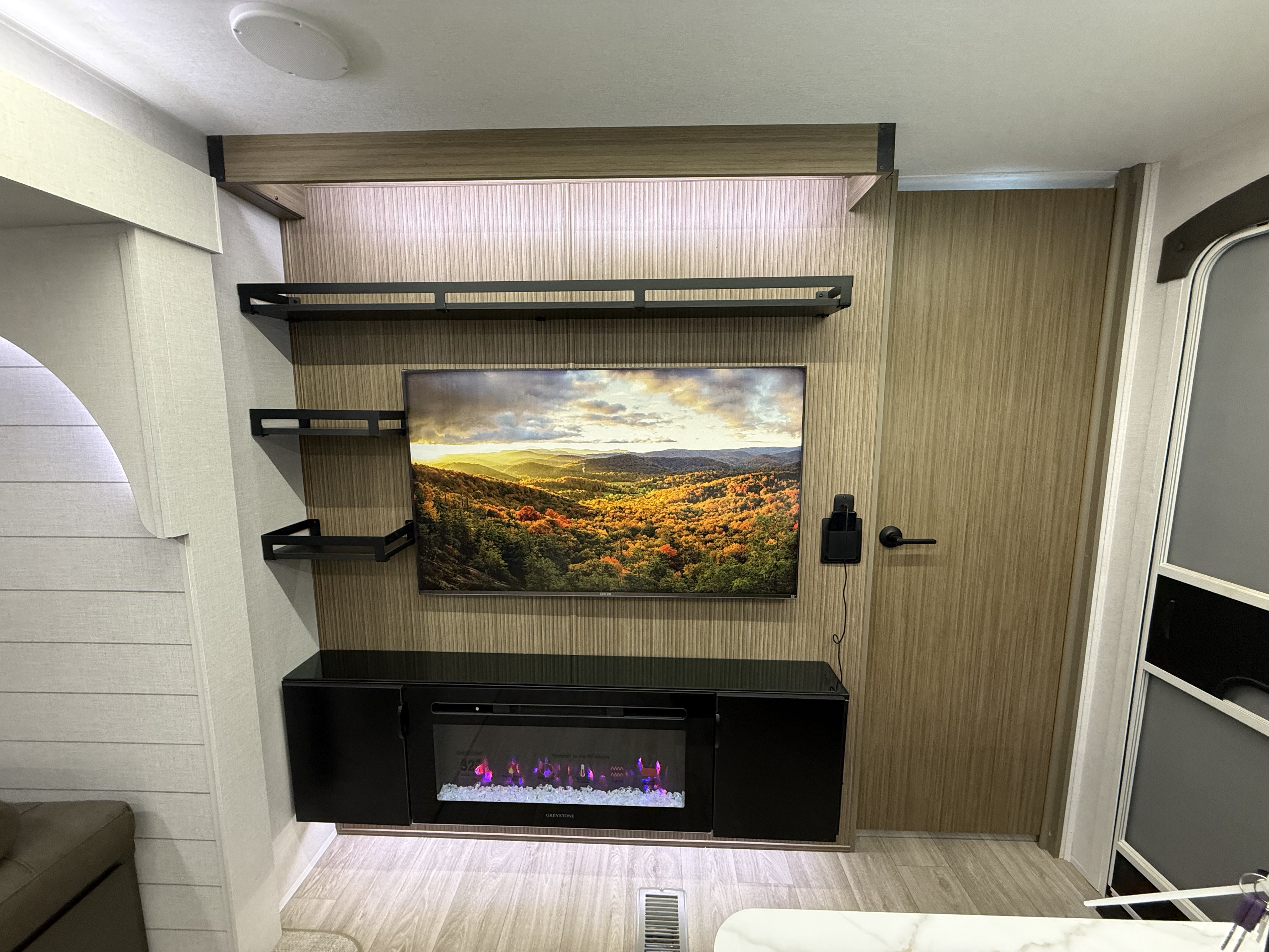 2027 Forest River Wildwood 31KQBTS - Image 23