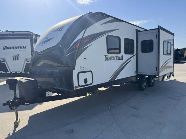 2018 HEARTLAND RV NORTH TRAIL 22FBS - Image 7